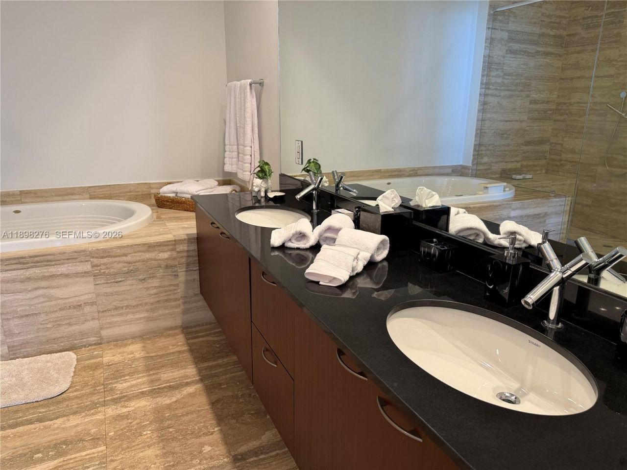 15901 Collins Ave, Unit 3907, Sunny Isles Beach, FL 33160 Photo