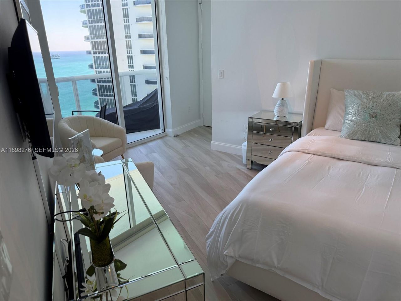 15901 Collins Ave, Unit 3907, Sunny Isles Beach, FL 33160 Photo