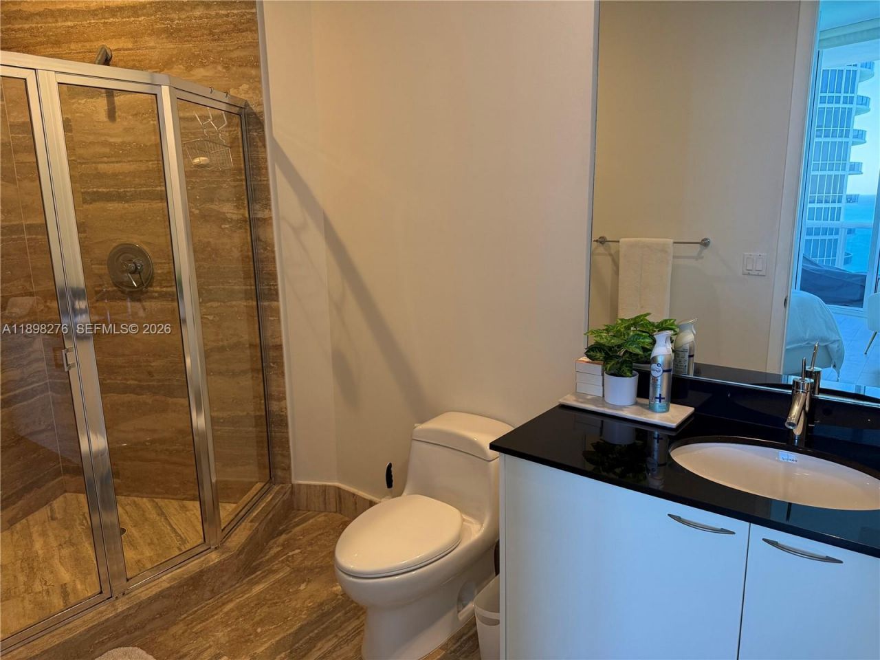 15901 Collins Ave, Unit 3907, Sunny Isles Beach, FL 33160 Photo