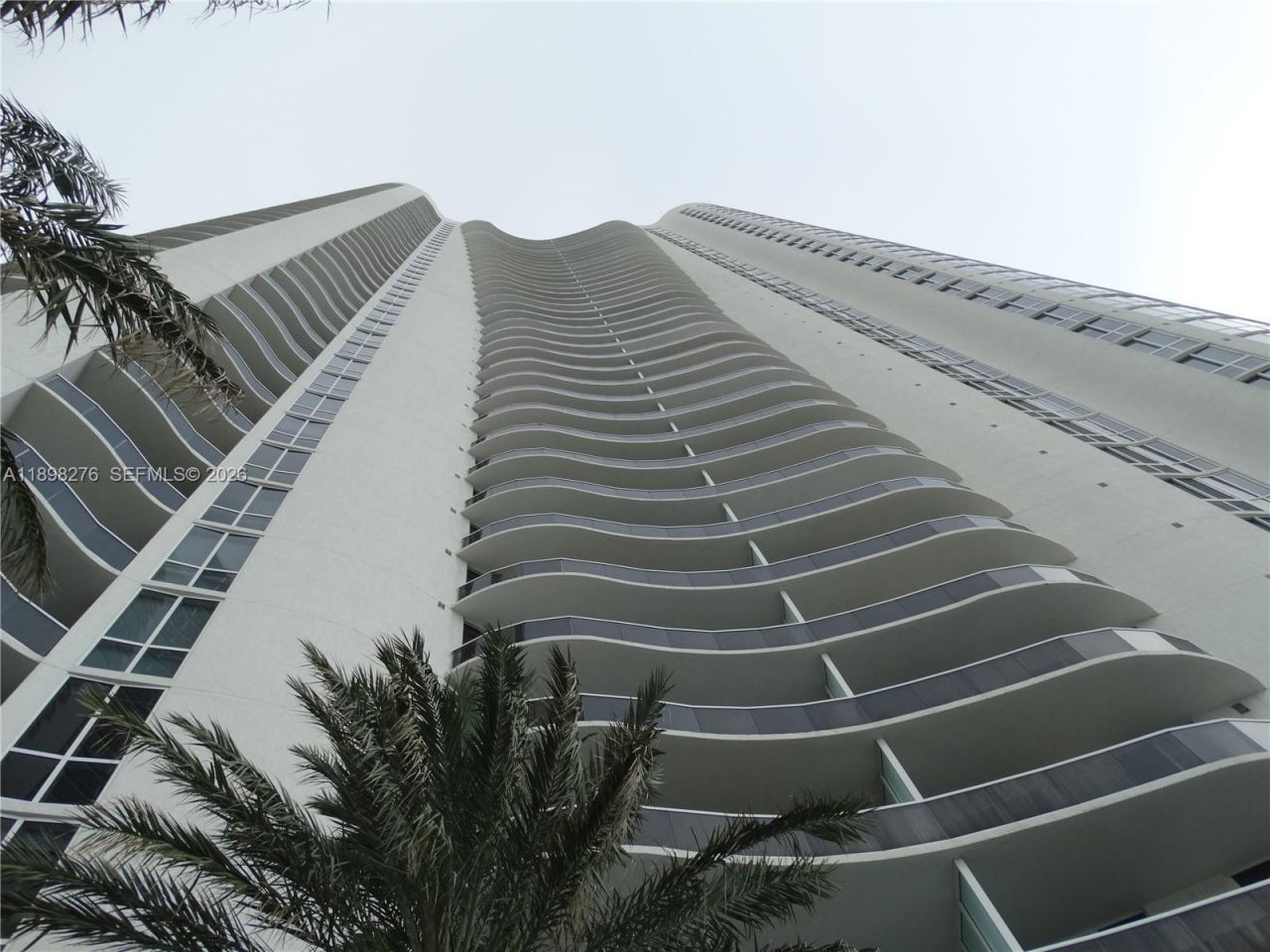 15901 Collins Ave, Unit 3907, Sunny Isles Beach, FL 33160 Photo