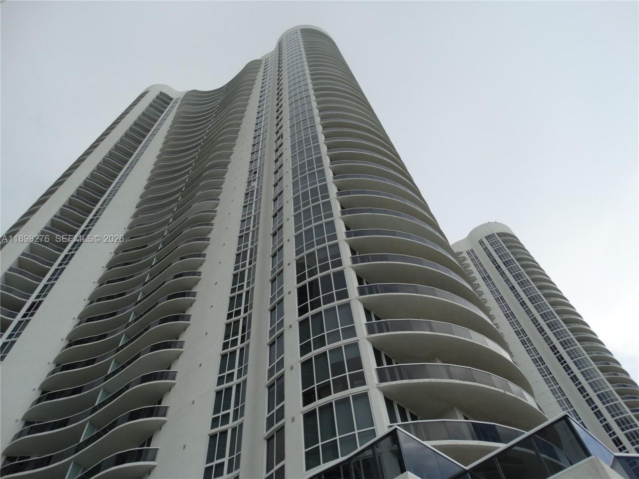 15901 Collins Ave, Unit 3907, Sunny Isles Beach, FL 33160 Photo