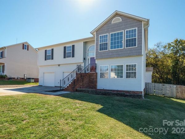 3673 Farm Lake Drive SW, Concord, NC 28027