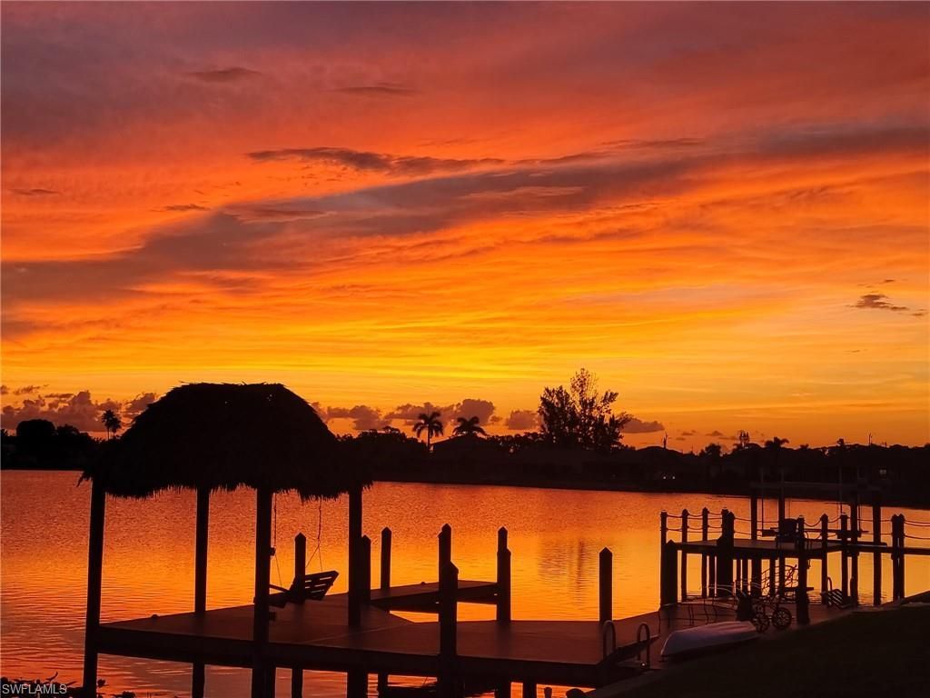 1008 SW 4th Pl, Cape Coral, FL 33991 Photo