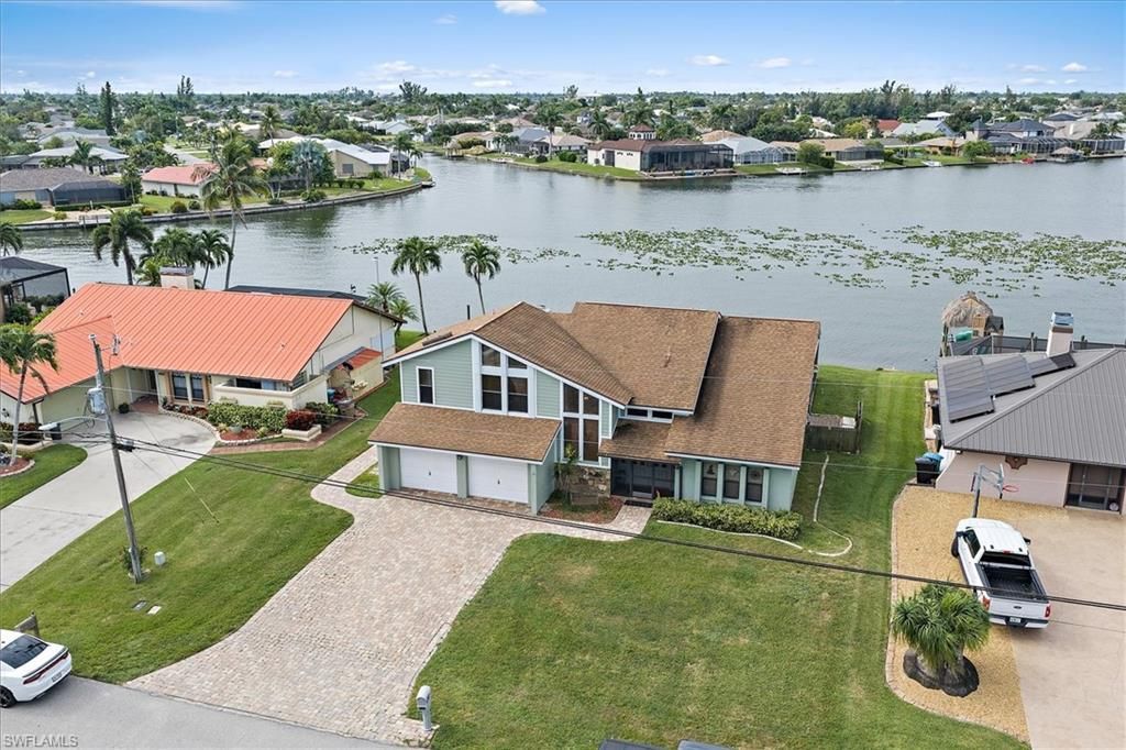 1008 SW 4th Pl, Cape Coral, FL 33991 Photo