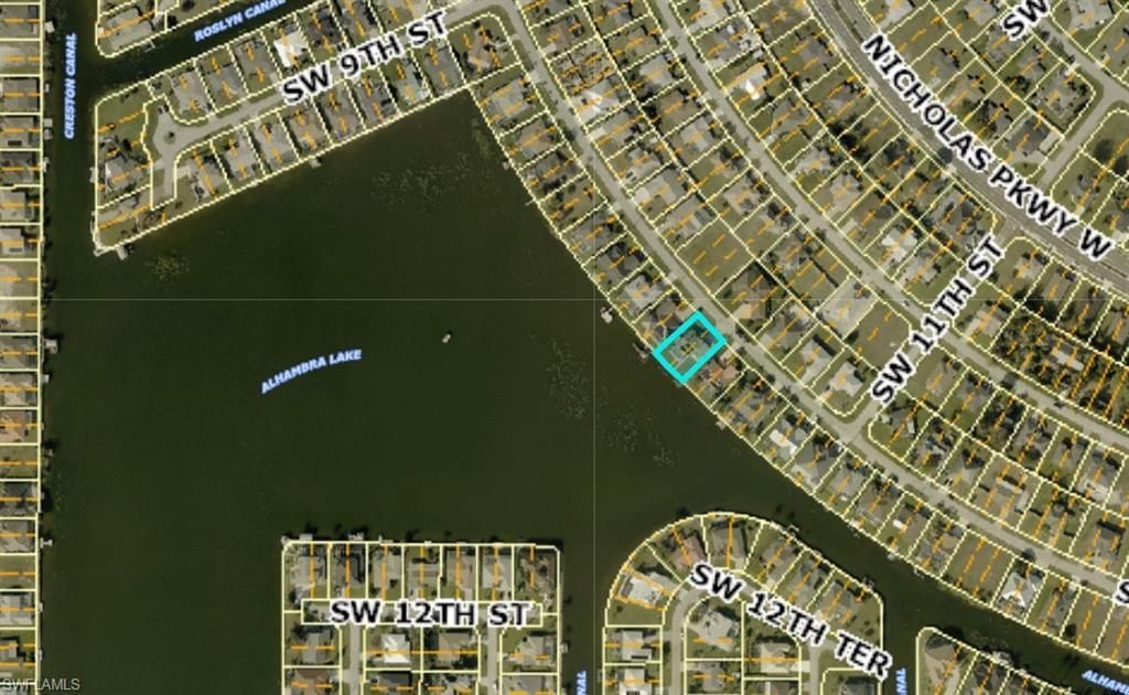 1008 SW 4th Pl, Cape Coral, FL 33991 Photo