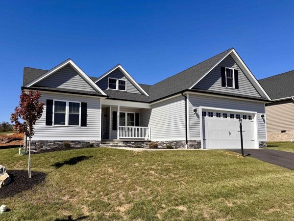 201 SPRING RUN LN, Waynesboro, VA 22980