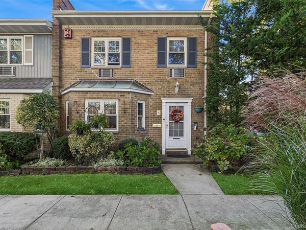 10 Glen Hollow Drive, Unit C1, Holtsville, NY 11742