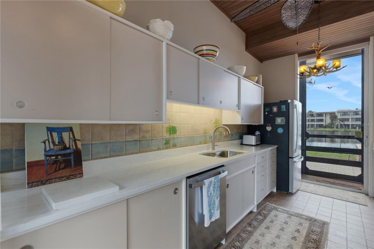 62 Sandy Hook Road S, Sarasota, FL 34242 Photo