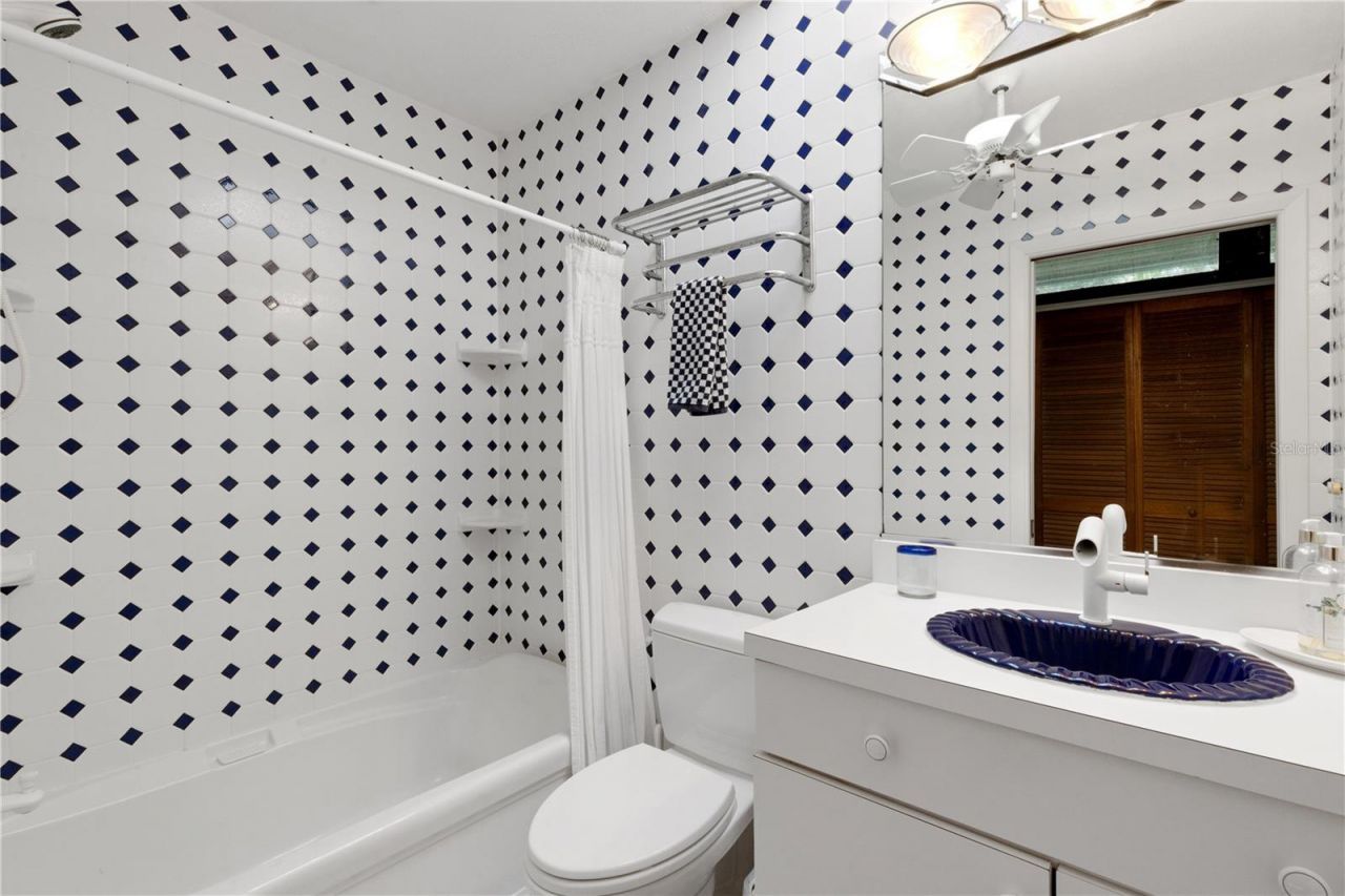 62 Sandy Hook Road S, Sarasota, FL 34242 Photo