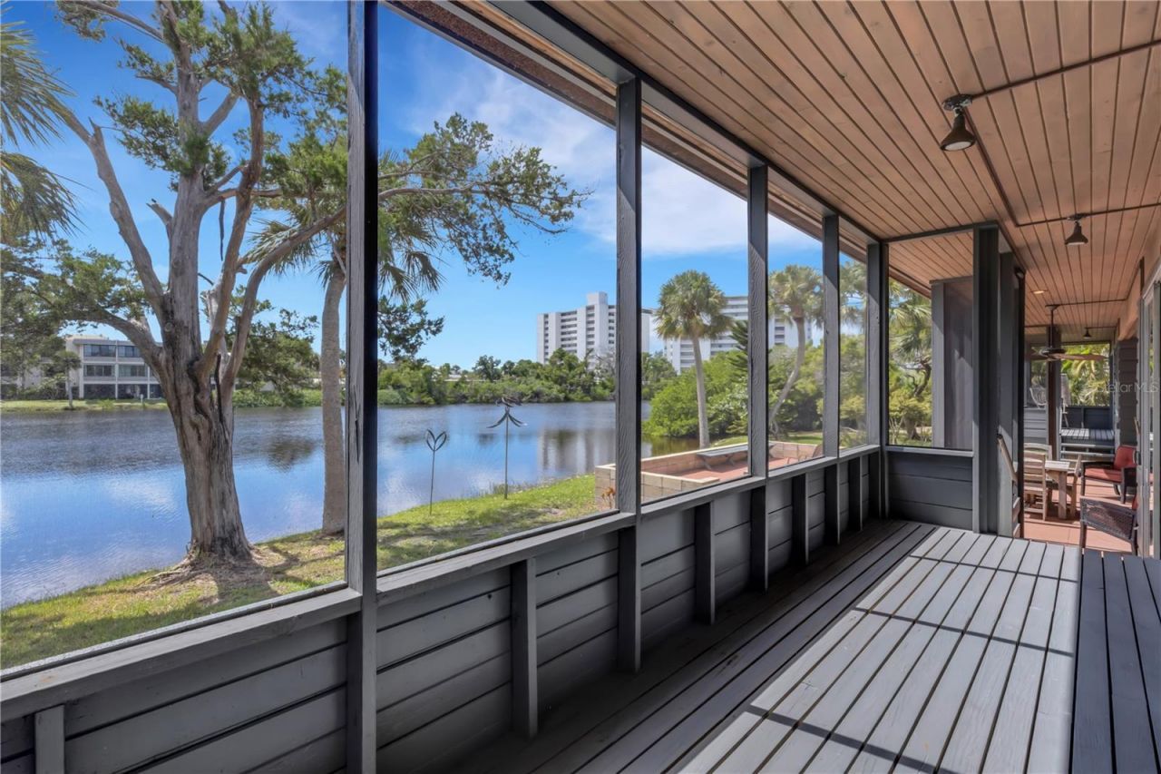 62 Sandy Hook Road S, Sarasota, FL 34242 Photo