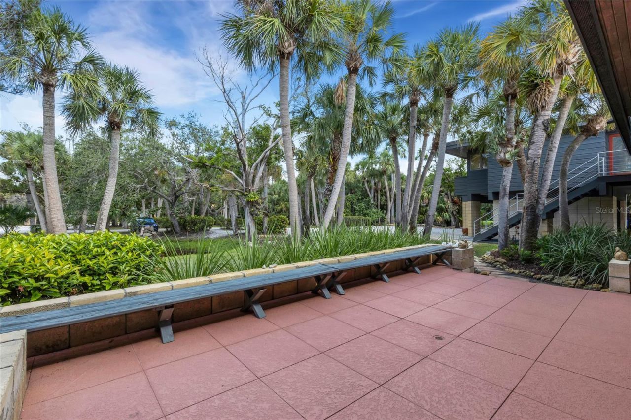 62 Sandy Hook Road S, Sarasota, FL 34242 Photo