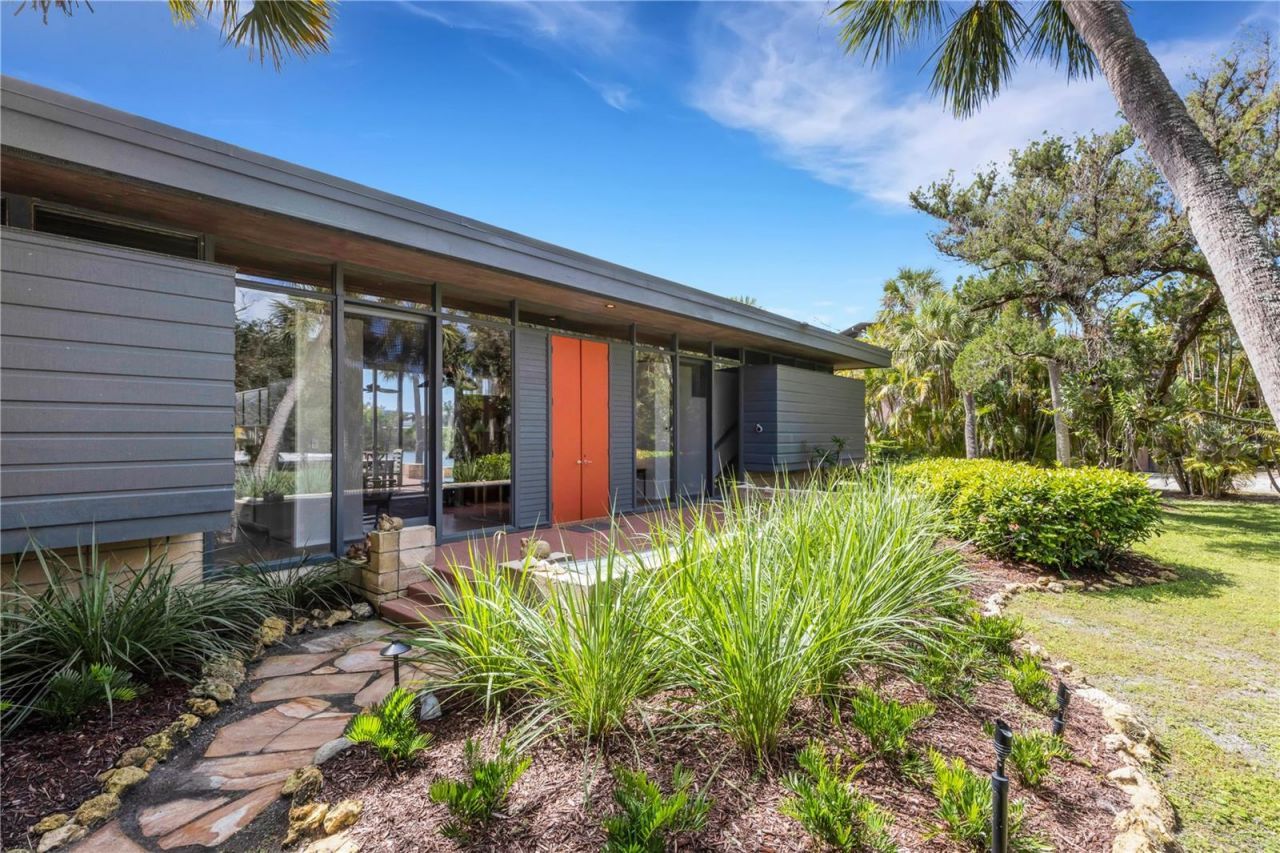 62 Sandy Hook Road S, Sarasota, FL 34242 Photo