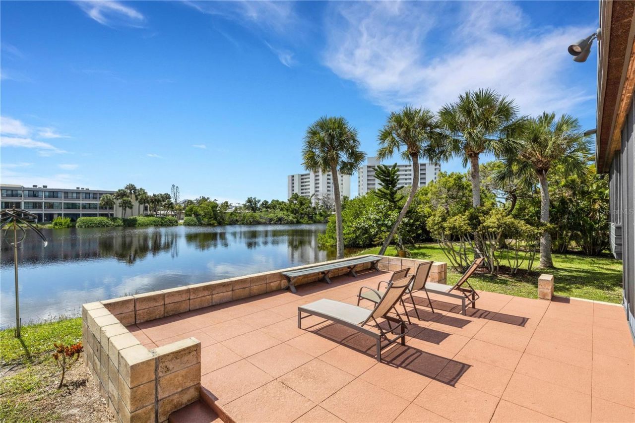 62 Sandy Hook Road S, Sarasota, FL 34242 Photo