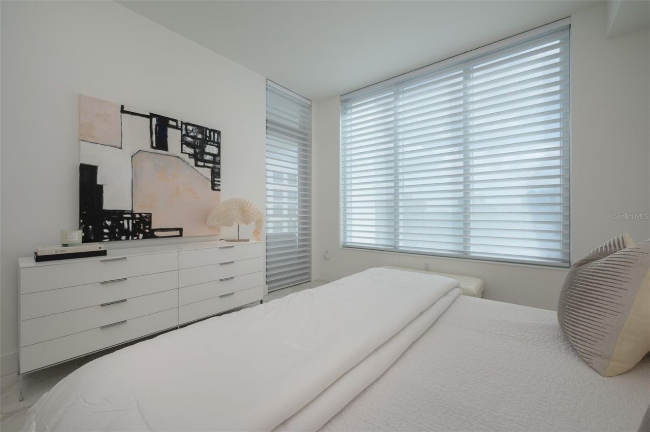 111 S Pineapple Avenue, Unit 1013, Sarasota, FL 34236 Photo