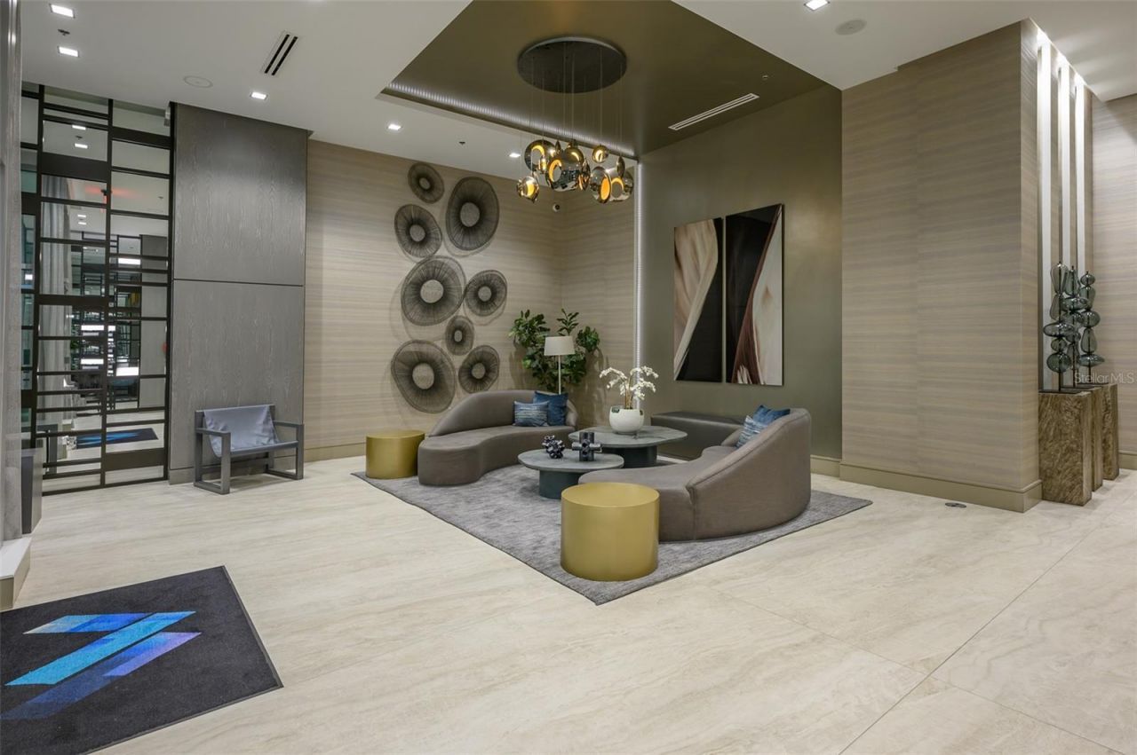 111 S Pineapple Avenue, Unit 1013, Sarasota, FL 34236 Photo