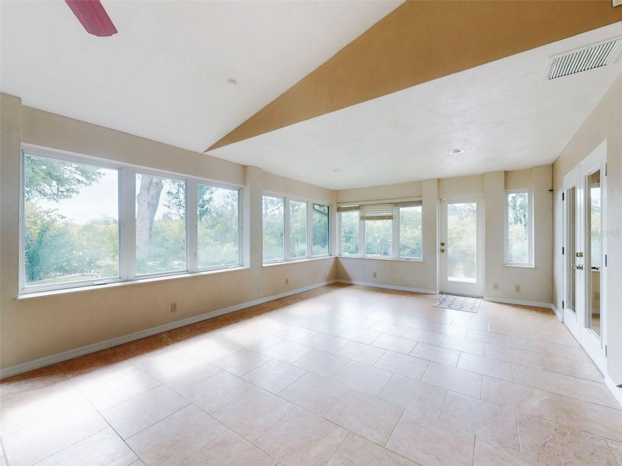 134 Sea Street, New Smyrna Beach, FL 32168 Photo