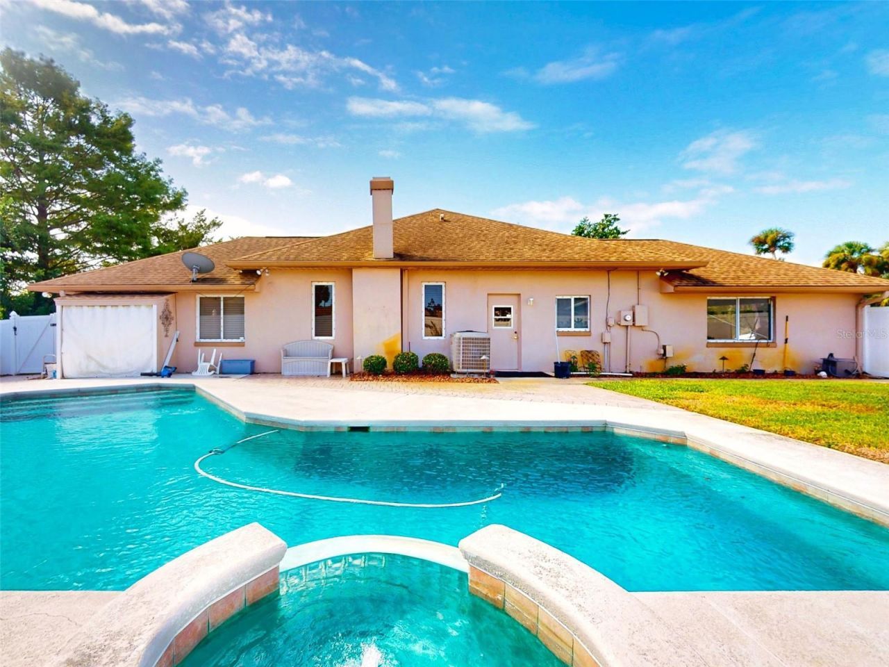 134 Sea Street, New Smyrna Beach, FL 32168 Photo