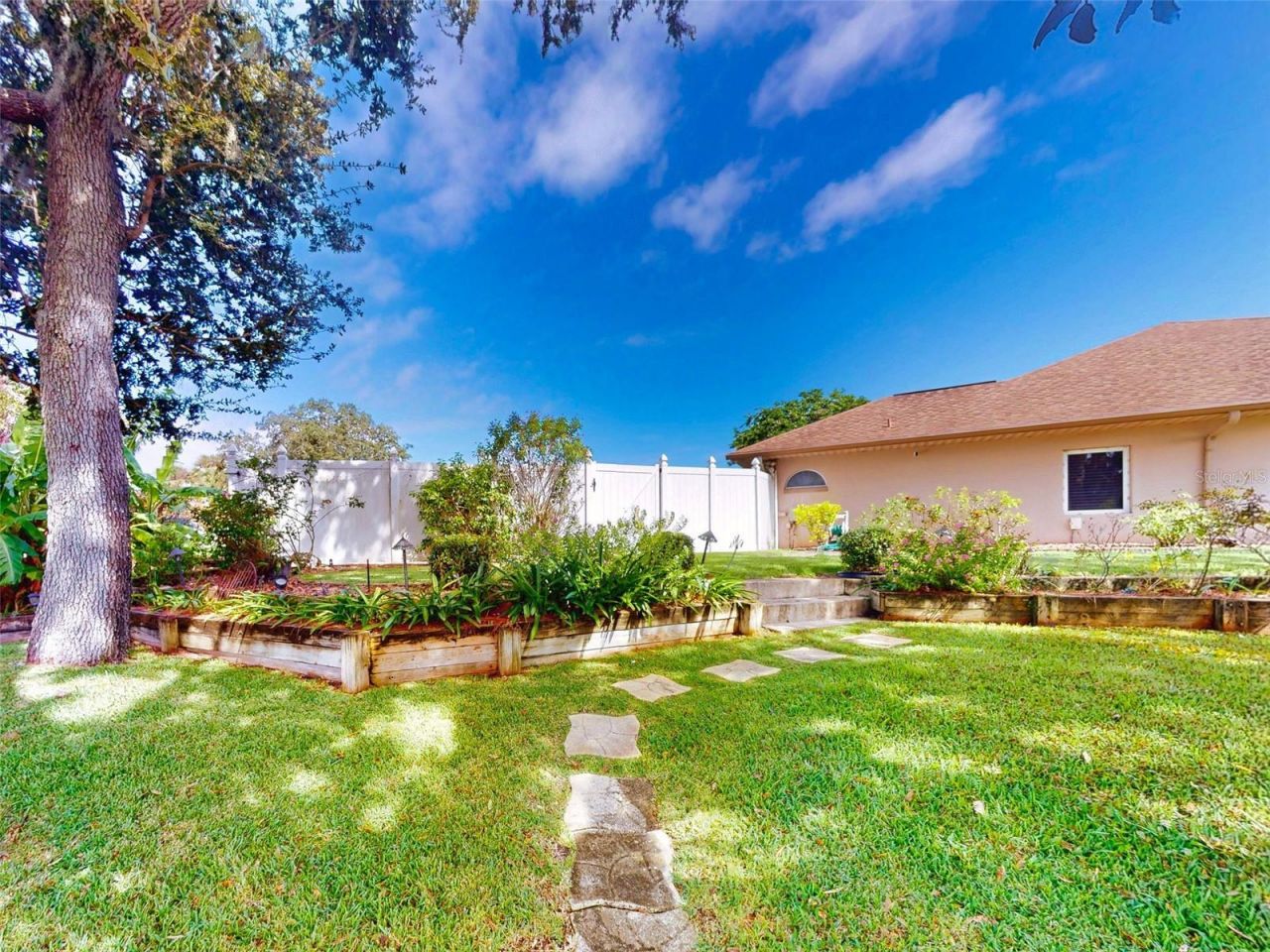 134 Sea Street, New Smyrna Beach, FL 32168 Photo
