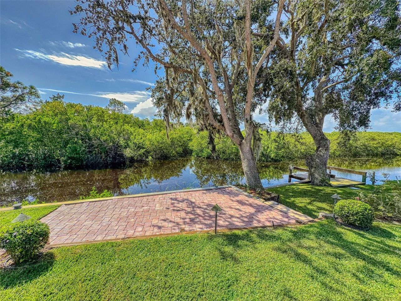 134 Sea Street, New Smyrna Beach, FL 32168 Photo