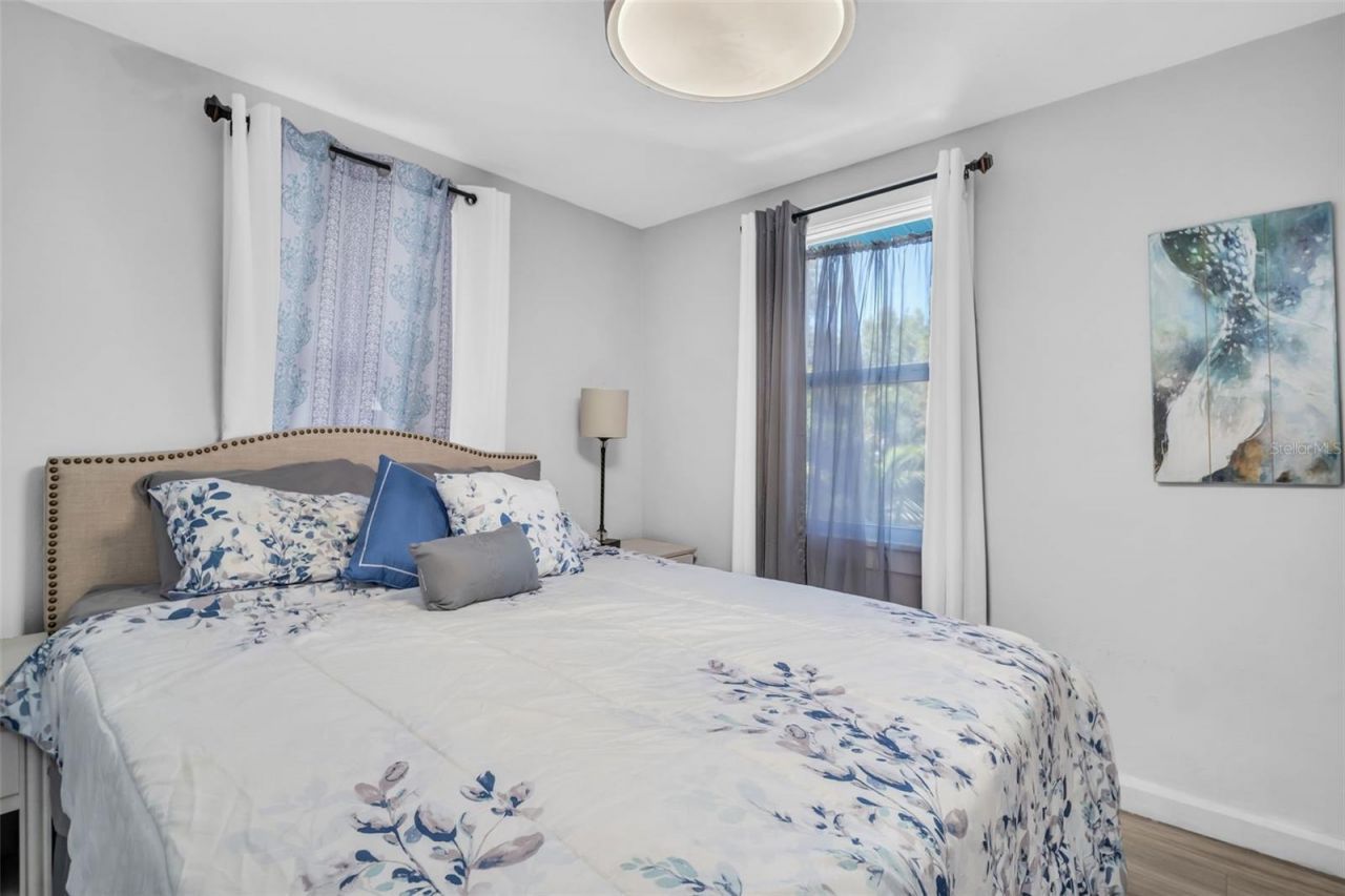 1022 10th Avenue N, Saint Petersburg, FL 33705 Photo