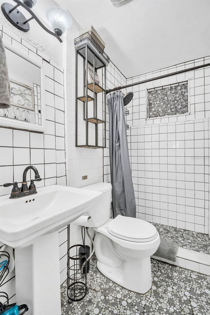 1022 10th Avenue N, Saint Petersburg, FL 33705 Photo