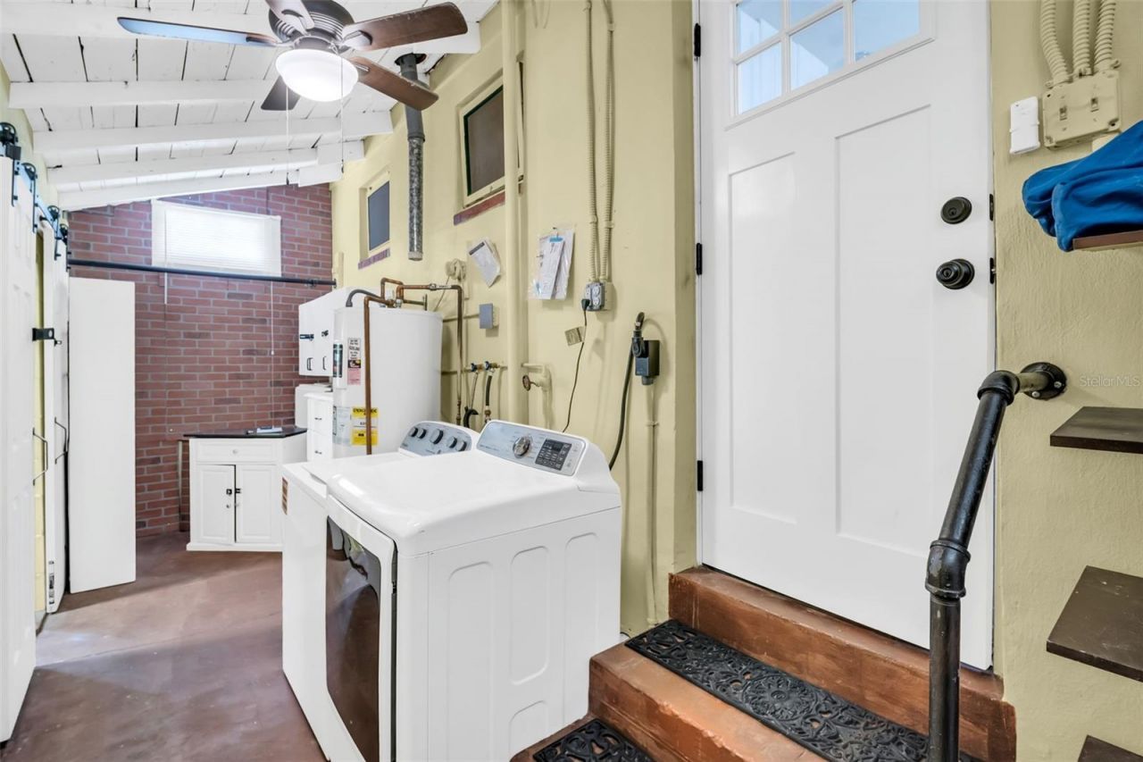 1022 10th Avenue N, Saint Petersburg, FL 33705 Photo