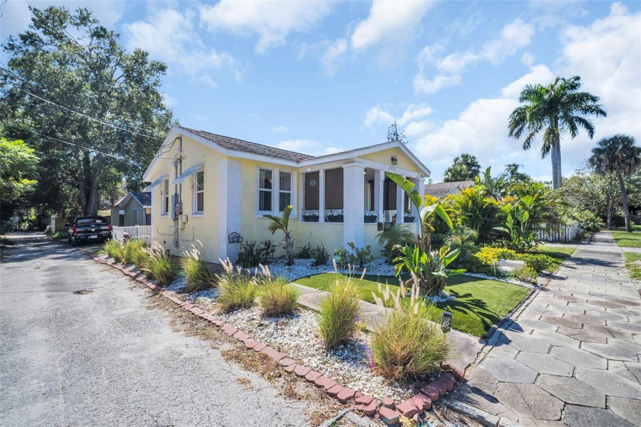 1022 10th Avenue N, Saint Petersburg, FL 33705 Photo