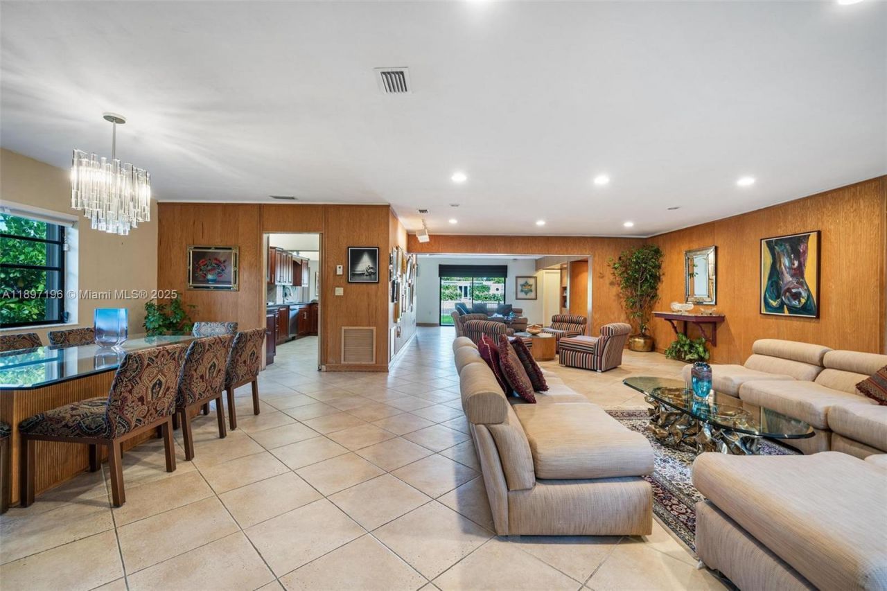 1855 Daytonia Rd, Miami Beach, FL 33141 Photo