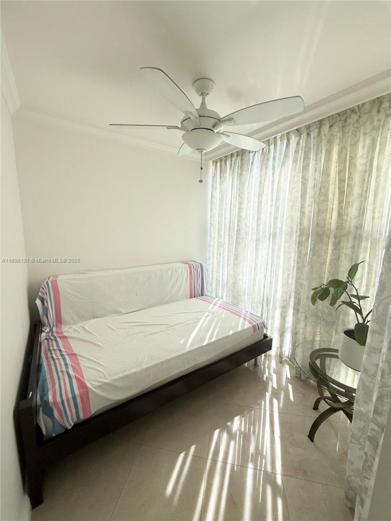 200 172nd St, Unit 220, Sunny Isles Beach, FL 33160 Photo