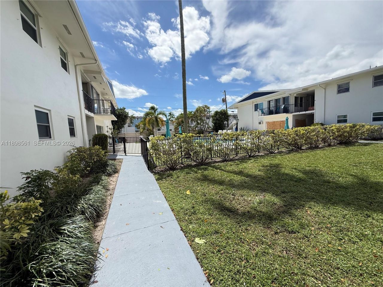 3600 Harrison St, Unit 16B, Hollywood, FL 33021 Photo