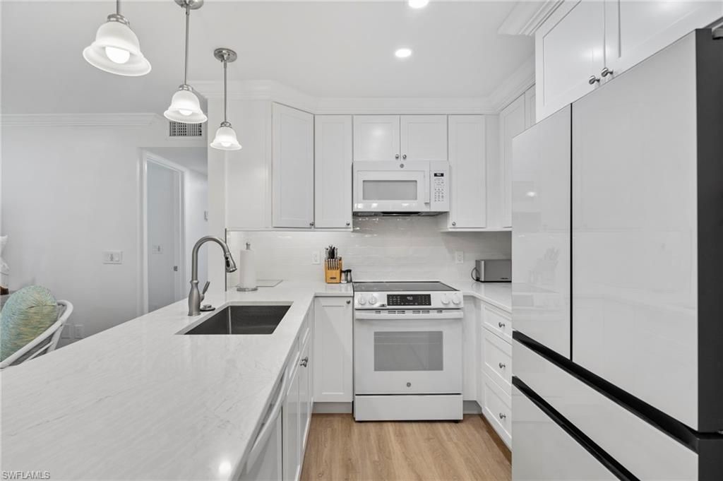 845 E Gulf Dr, Unit 121, Sanibel, FL 33957 Photo