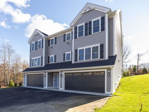 56 Baltic St, Unit 56, Attleboro, MA 02703