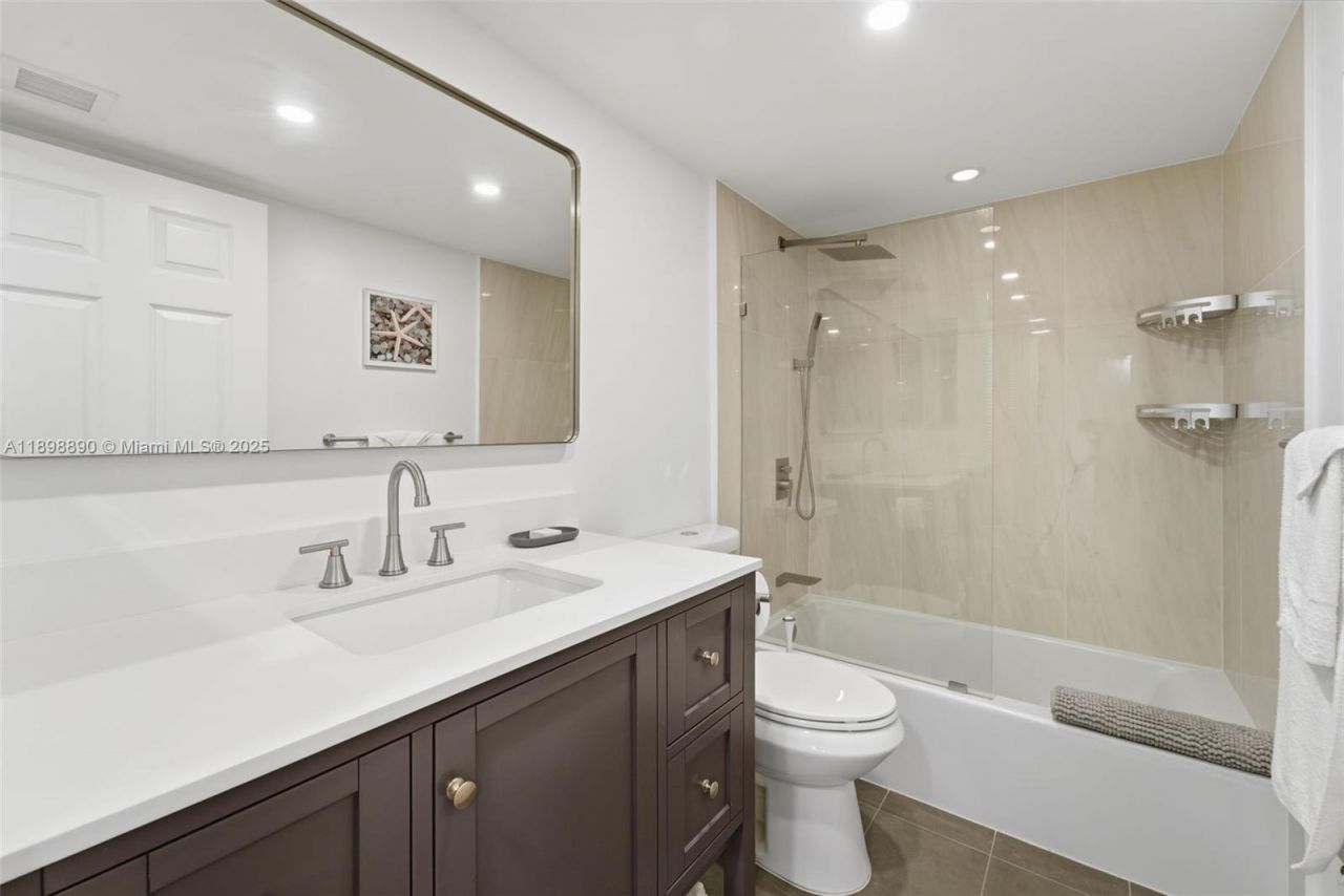 1717 N Bayshore Dr, Unit A-2655, Miami, FL 33132 Photo