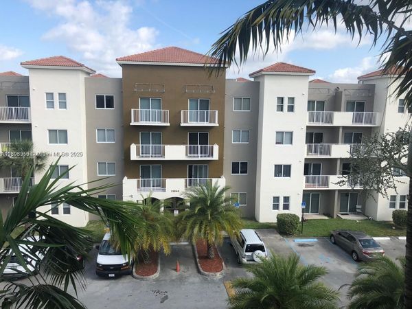 11040 SW 196th St, Unit 211, Cutler Bay, FL 33157