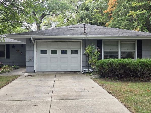 3 The Thumb, Portage, IN 46368