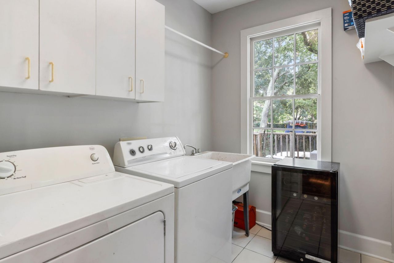 725 King Street Photo 29