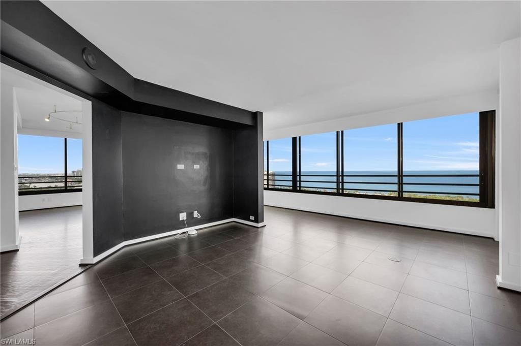 5555 Heron Point Dr, Unit 2101, Naples, FL 34108 Photo
