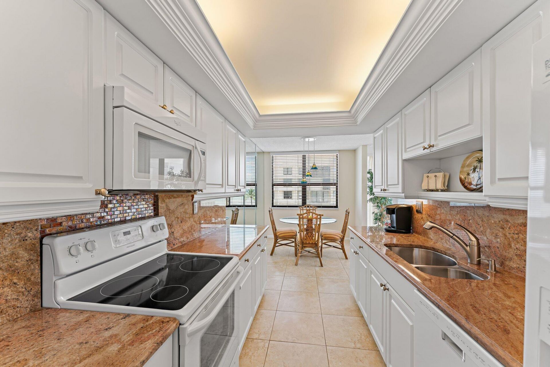 5480 N Ocean Drive, Unit B6b, Singer Island, FL 33404 Photo