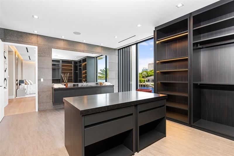 68 Isla Bahia Drive, Fort Lauderdale, FL 33316 Photo