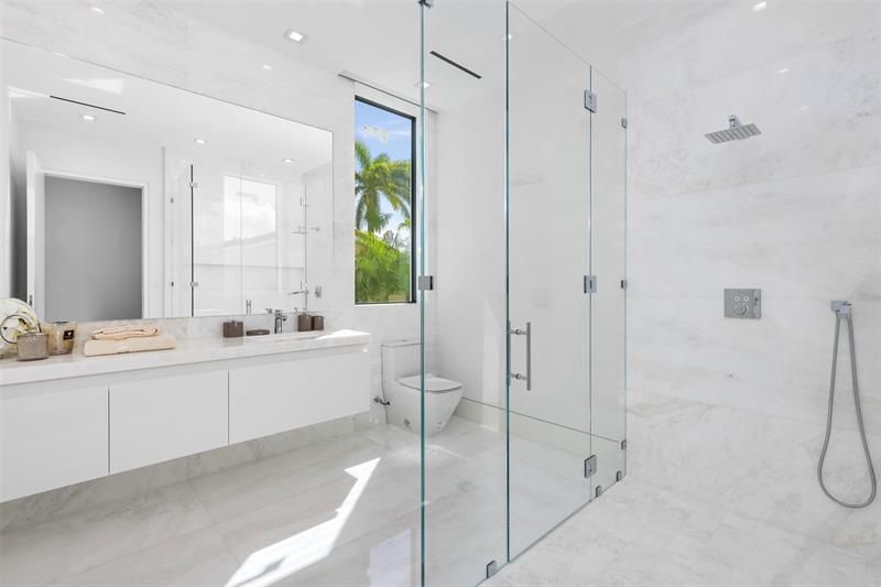 68 Isla Bahia Drive, Fort Lauderdale, FL 33316 Photo