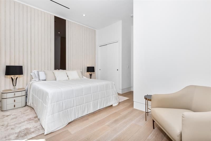 68 Isla Bahia Drive, Fort Lauderdale, FL 33316 Photo