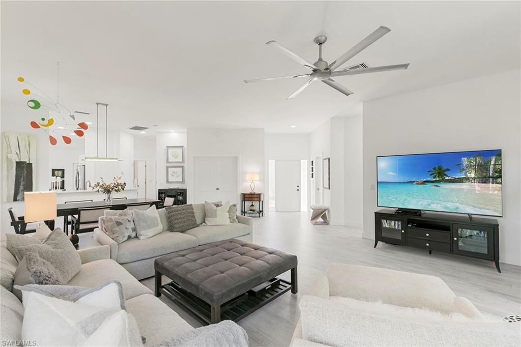 101 Amblewood Ln, Unit 1-104, Naples, FL 34105 Photo