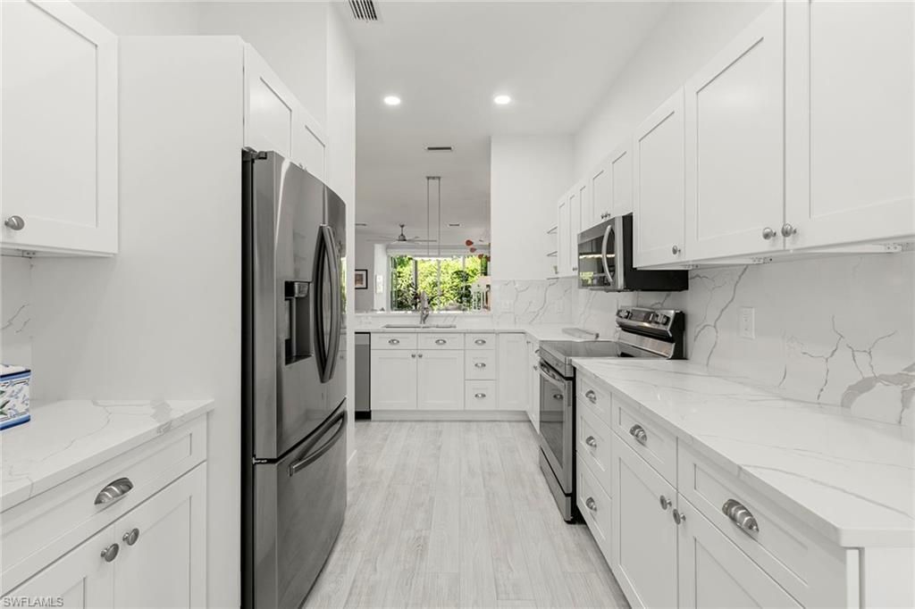 101 Amblewood Ln, Unit 1-104, Naples, FL 34105 Photo