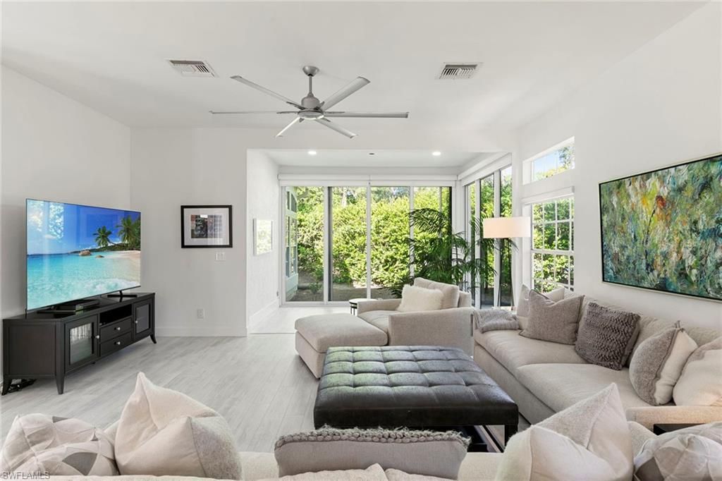 101 Amblewood Ln, Unit 1-104, Naples, FL 34105 Photo