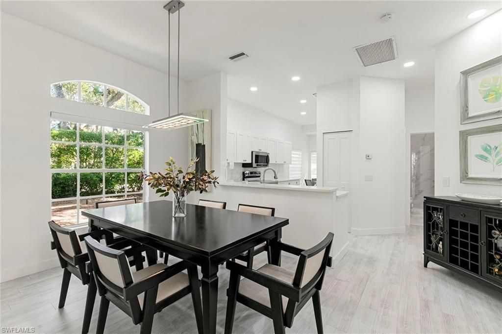 101 Amblewood Ln, Unit 1-104, Naples, FL 34105 Photo
