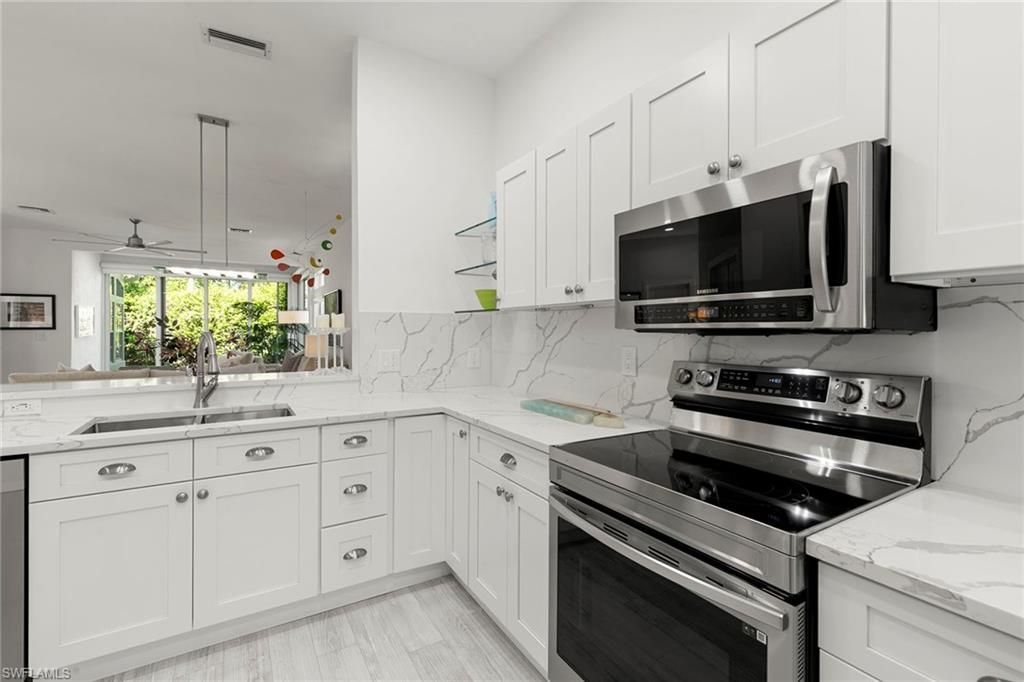 101 Amblewood Ln, Unit 1-104, Naples, FL 34105 Photo