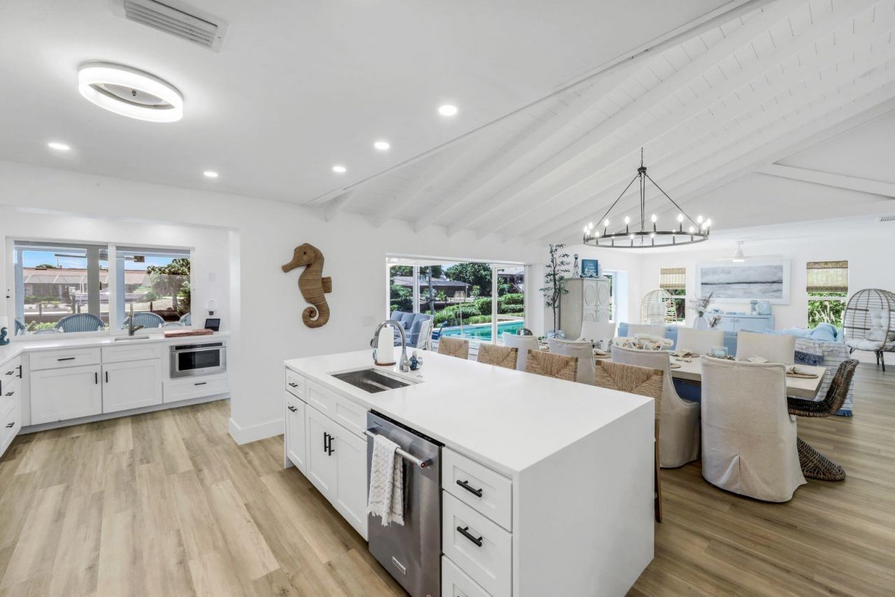 915 Pecten Ct, Sanibel, FL 33957 Photo