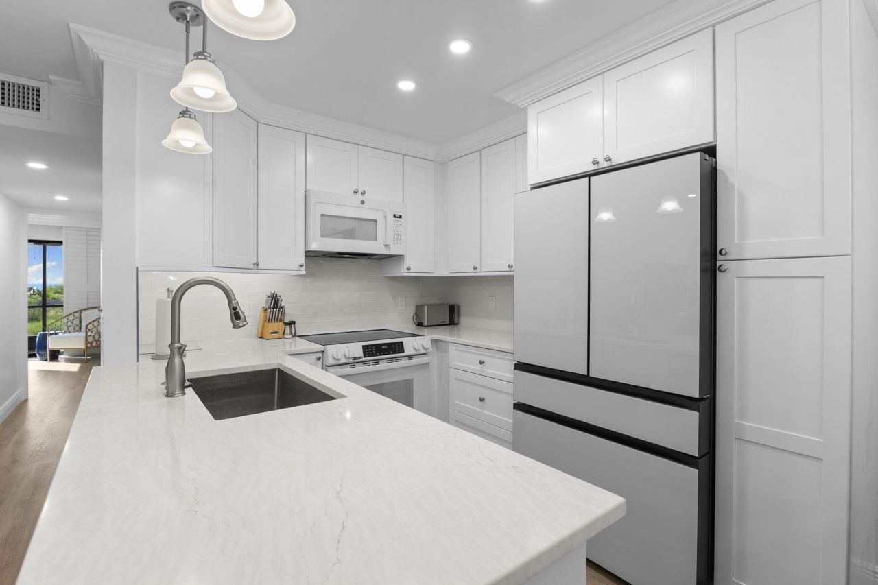 845 E Gulf Dr, Unit 121, Sanibel, FL 33957 Photo