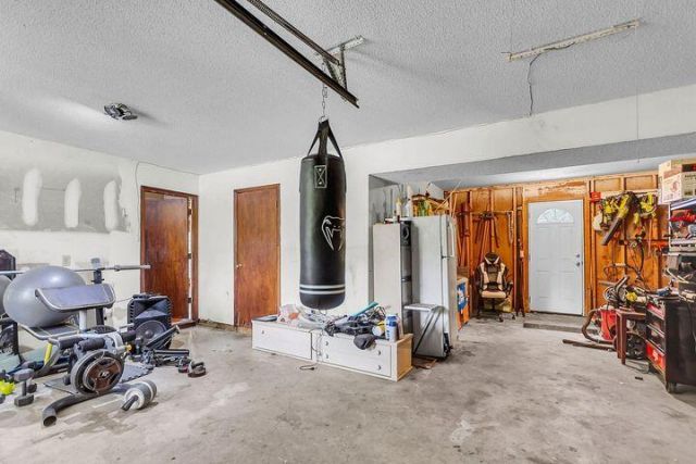 1784 Banbury Road Photo 27