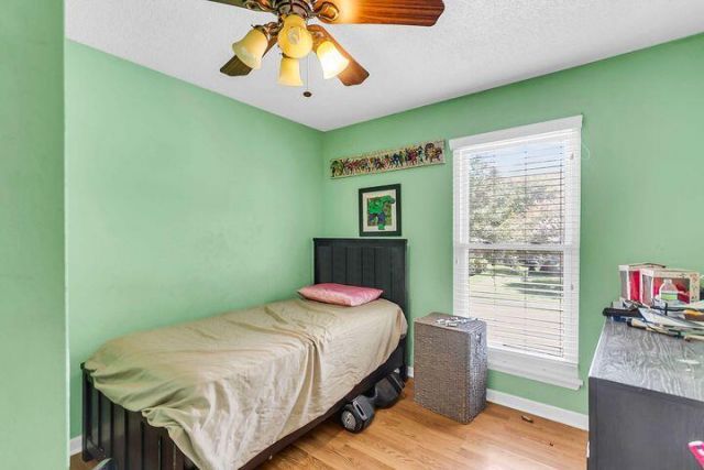 1784 Banbury Road Photo 39